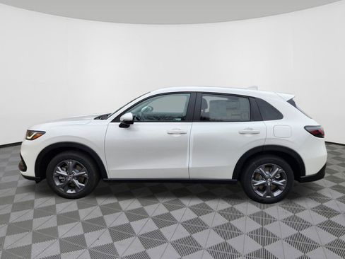 New 2026 Honda HR-V LX image 5