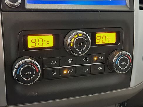 Used 2021 Nissan Frontier SV w/ Midnight Edition Floor Mats image 23