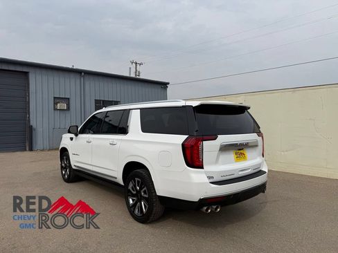 Used 2021 GMC Yukon XL Denali w/ Denali Ultimate Package AWD/4WD image 4