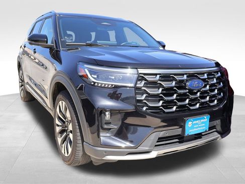 Used 2025 Ford Explorer Platinum w/ LUX Leather Package AWD/4WD image 7