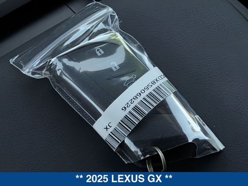 Used 2025 Lexus GX 550 w/ Accessory Package (Z1) AWD/4WD image 64