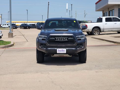 Used 2023 Toyota Tacoma TRD Pro AWD/4WD image 7