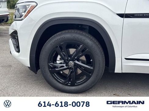 New 2026 Volkswagen Atlas Cross Sport SEL R-Line AWD/4WD image 12