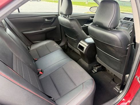 Used 2016 Toyota Camry SE FWD image 13