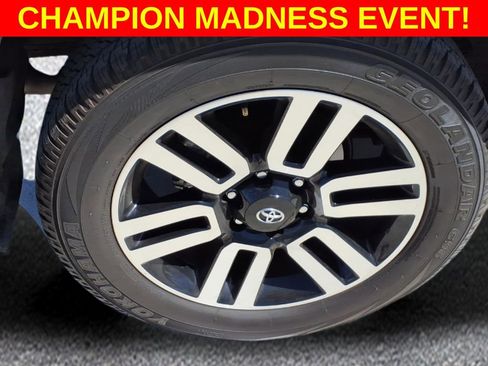 Used 2022 Toyota 4Runner Limited image 9