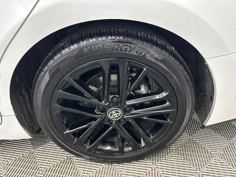 Used 2025 Toyota Camry SE FWD image 19