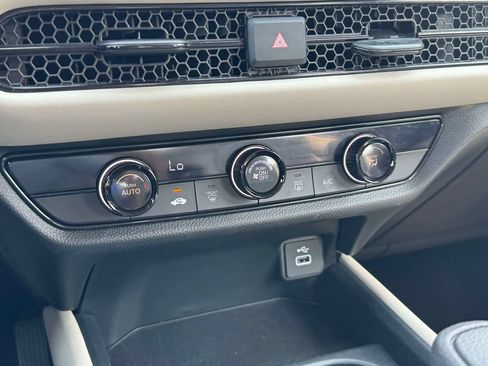 Certified 2024 Honda HR-V LX image 26
