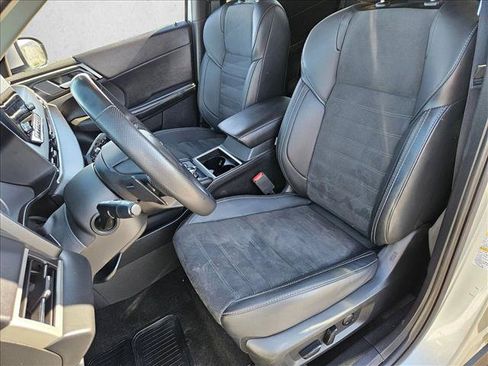 Used 2024 Mitsubishi Outlander SE FWD image 30