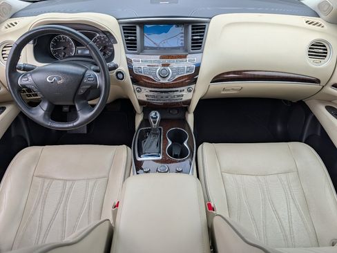 Used 2019 INFINITI QX60 Luxe w/ Sensory Package FWD image 4
