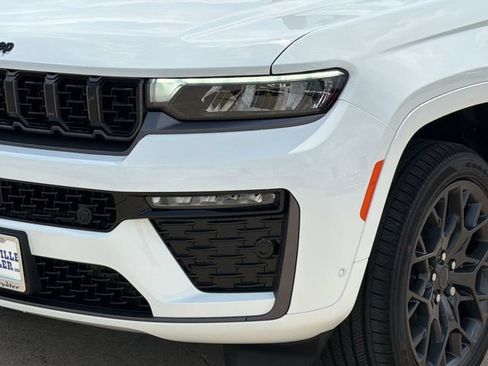 New 2026 Jeep Grand Cherokee L Summit AWD/4WD image 11