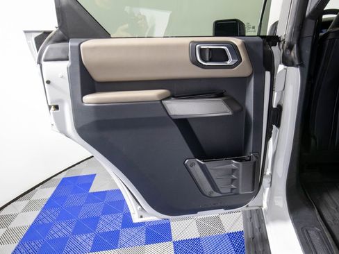 Used 2022 Ford Bronco Wildtrak AWD/4WD image 13