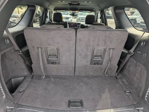Used 2025 Dodge Durango GT AWD/4WD image 14