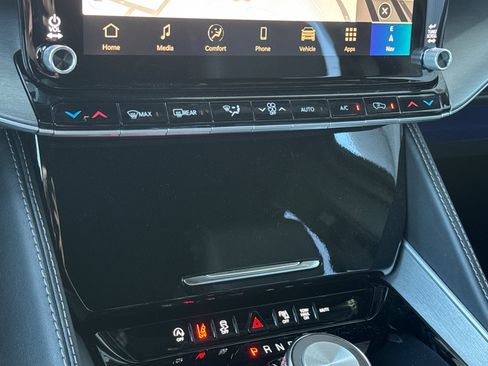 New 2026 Jeep Grand Wagoneer Limited AWD/4WD image 19