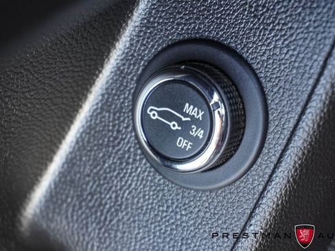 Used 2021 Chevrolet Traverse RS image 29