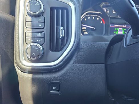 Used 2020 GMC Sierra 1500 Elevation w/ Elevation Value Package AWD/4WD image 27