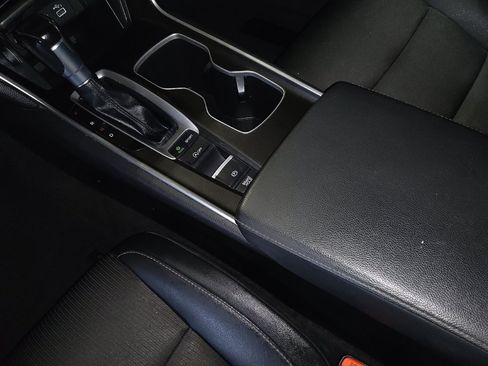 Used 2021 Honda Accord Sport image 26