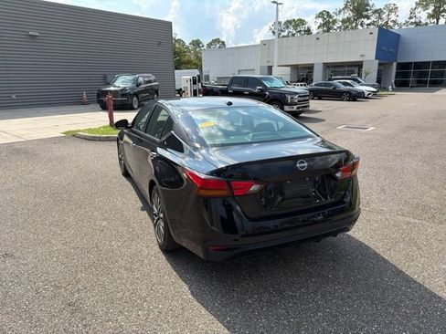 Used 2024 Nissan Altima 2.5 SV FWD image 7