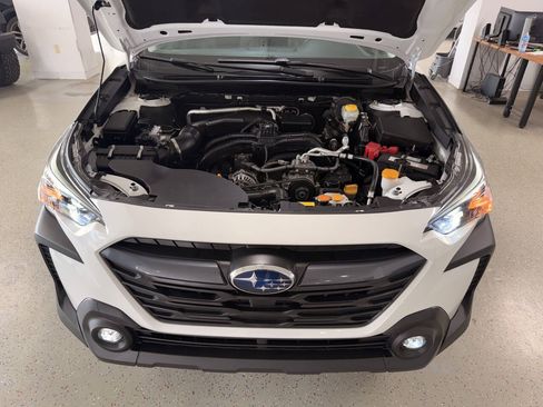 Used 2025 Subaru Outback Onyx Edition AWD/4WD image 31