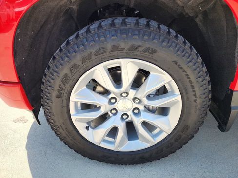 Used 2023 Chevrolet Silverado 1500 Custom RWD image 10