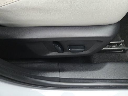 Used 2024 Mitsubishi Outlander SEL image 26