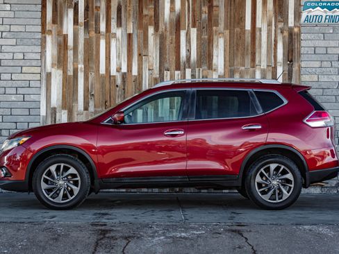 Used 2016 Nissan Rogue SL w/ SL Premium Package image 3