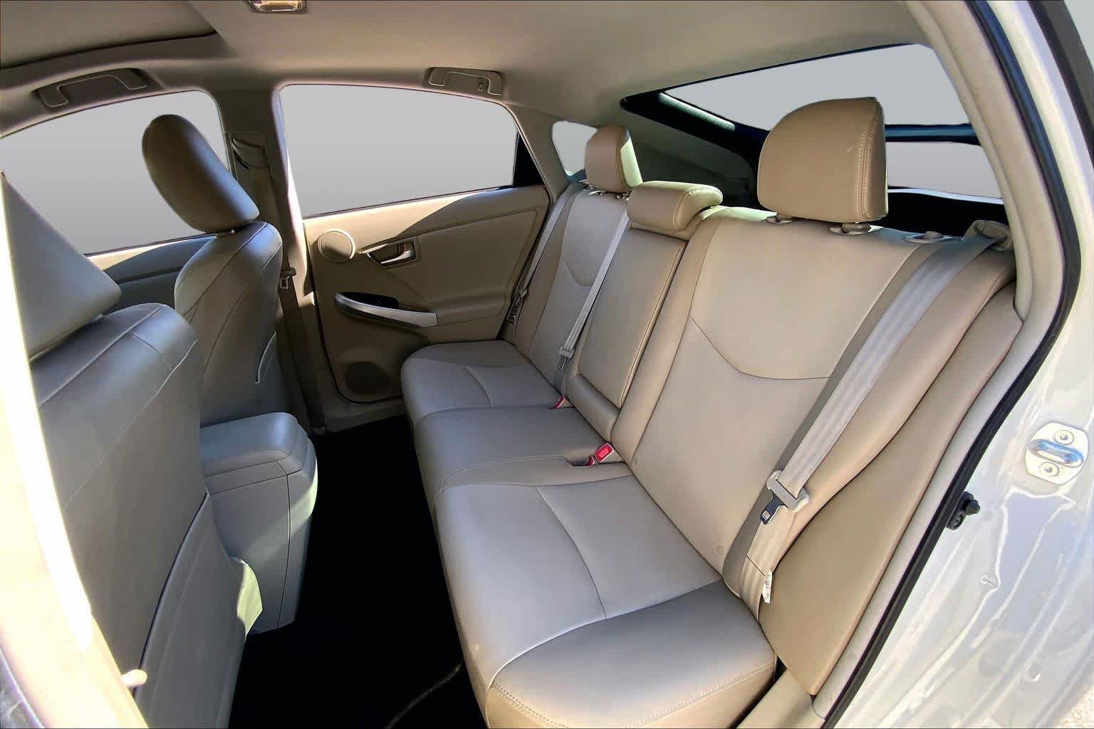 Used 2014 Toyota Prius Four w/ Solar Roof Package FWD image 20