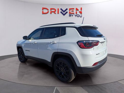 New 2026 Jeep Compass Latitude w/ Quick Order Package 29K AWD/4WD image 3