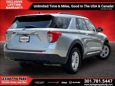 Used 2023 Ford Explorer XLT AWD/4WD image 5
