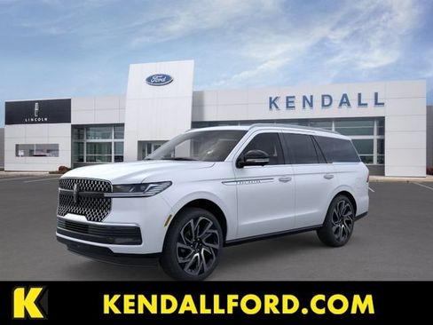 New 2026 Lincoln Navigator Reserve AWD/4WD image 1