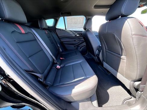 New 2026 Chevrolet Trax RS w/ Sunroof Package FWD image 25