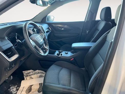 Used 2023 GMC Terrain SLE w/ Driver Convenience Package image 7