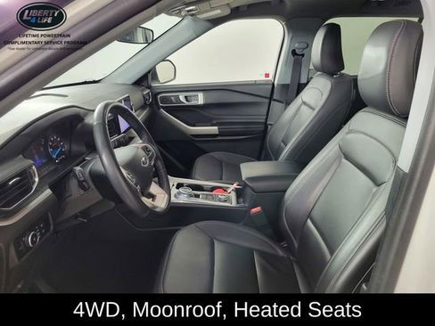 Used 2023 Ford Explorer XLT w/ Equipment Group 202A image 13