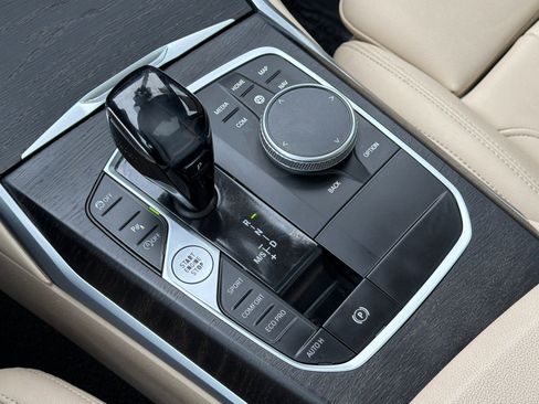 Used 2021 BMW 330i Sedan w/ Convenience Package image 17