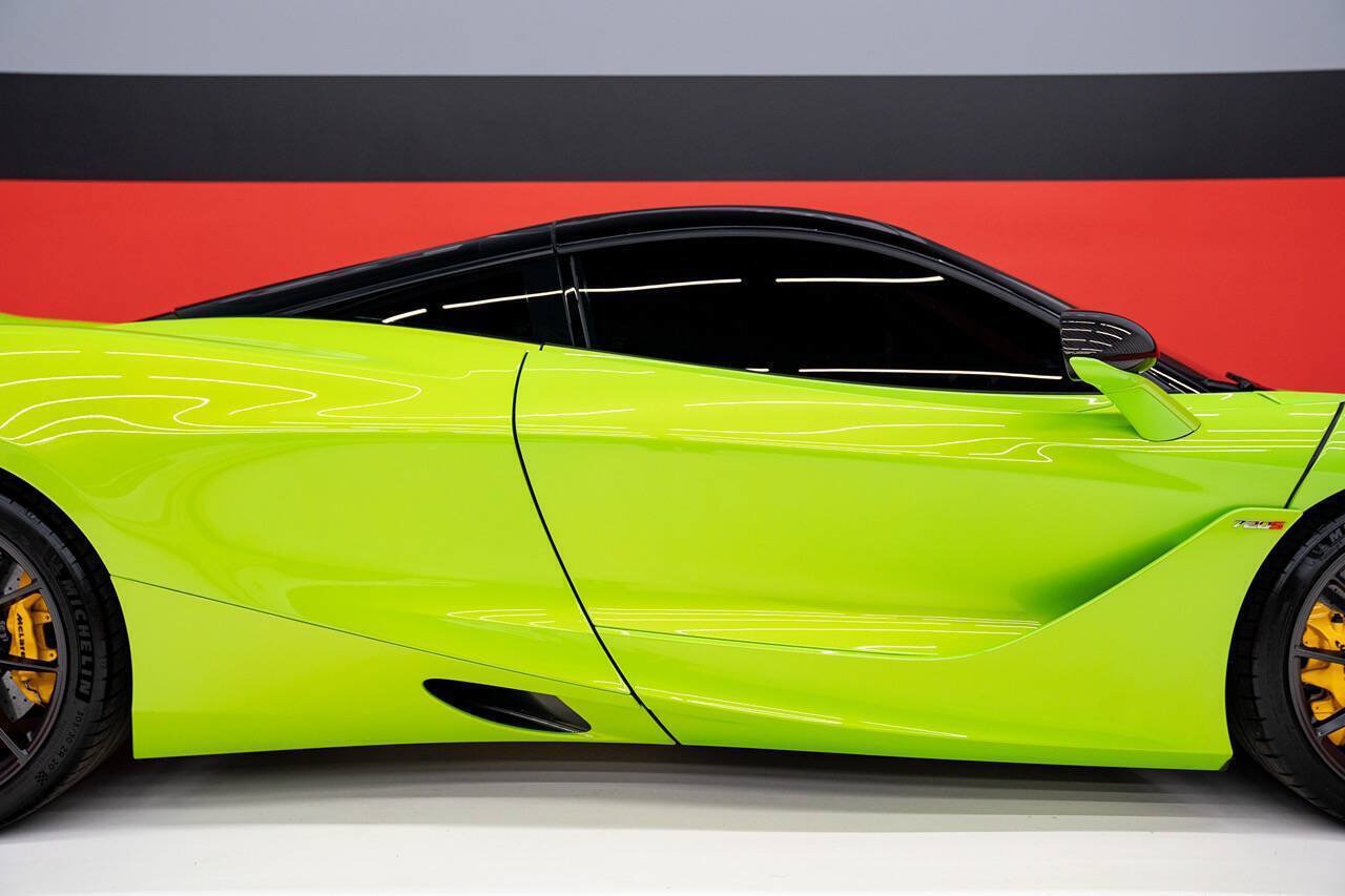 Used 2018 McLaren 720S Performance RWD image 48