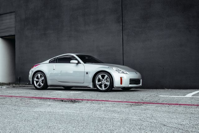 Used 2008 Nissan 350Z Touring w/ Cargo Convenience Pkg RWD image 54