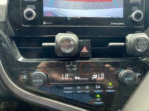 Used 2023 Toyota Camry SE FWD image 16