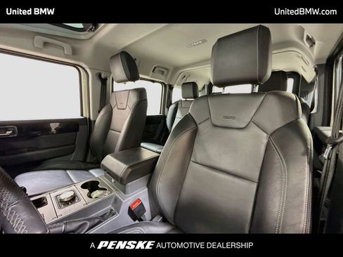 Used 2024 INEOS Grenadier Station Wagon AWD/4WD image 12