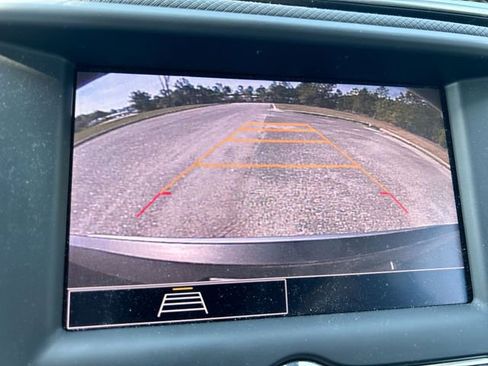 Used 2023 Chevrolet TrailBlazer LT FWD image 21