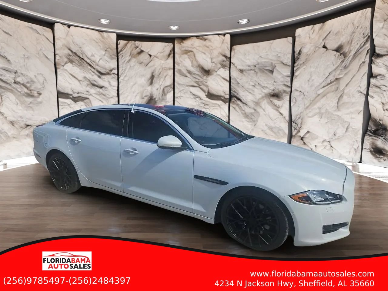 Used 2016 Jaguar XJ L Portfolio AWD/4WD image 1