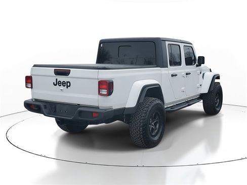Used 2021 Jeep Gladiator Willys image 4