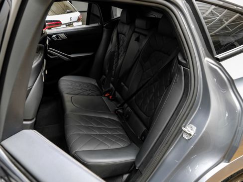 Used 2025 BMW X6 xDrive40i image 43