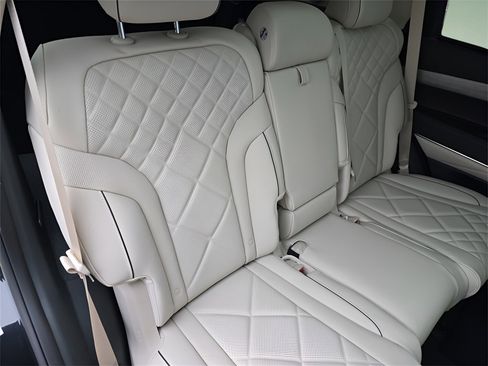 New 2025 Genesis GV80 3.5T Prestige image 13