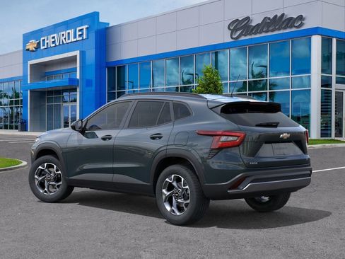 New 2026 Chevrolet Trax LT image 3
