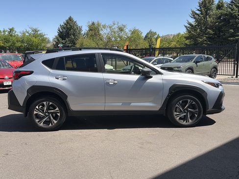 Used 2024 Subaru Crosstrek 2.0i Premium AWD/4WD image 4