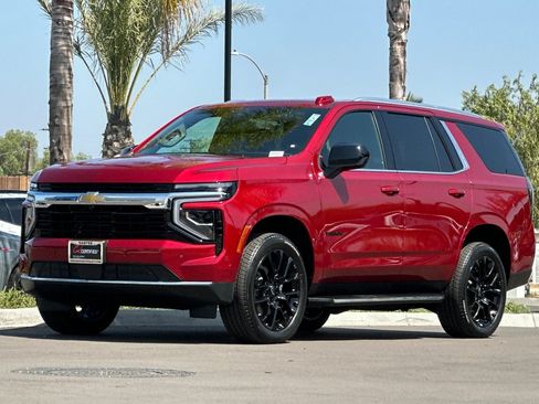 Used 2026 Chevrolet Tahoe LS w/ LPO, Dark Essentials Package RWD image 8