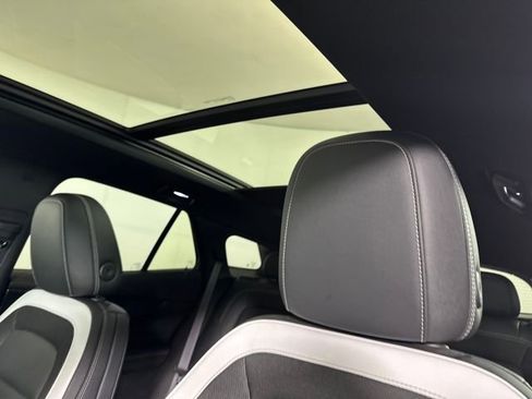 Used 2024 Chevrolet Blazer EV LT image 12