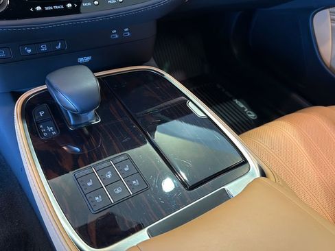 Certified 2025 Lexus LS 500 AWD w/ Luxury Package image 26
