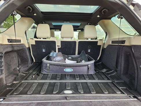 Used 2020 Land Rover Discovery HSE AWD/4WD image 22