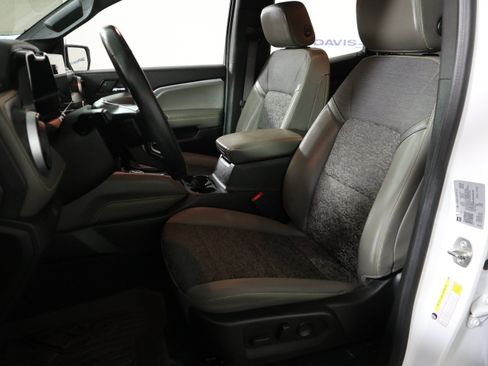 Used 2024 Chevrolet Colorado ZR2 w/ Safety Package AWD/4WD image 37