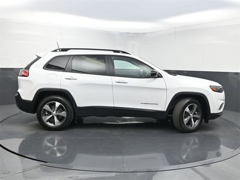 Used 2022 Jeep Cherokee Limited image 41